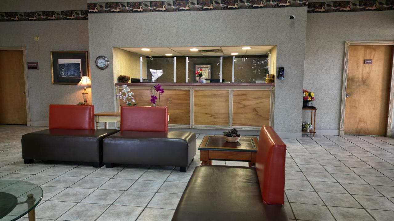 Crossroads Inn & Suites West Memphis Exterior foto